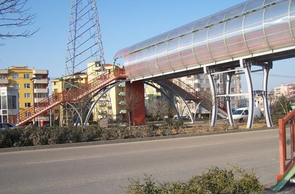 Carrefour Önü Karaman Yaya Üst Geçidi